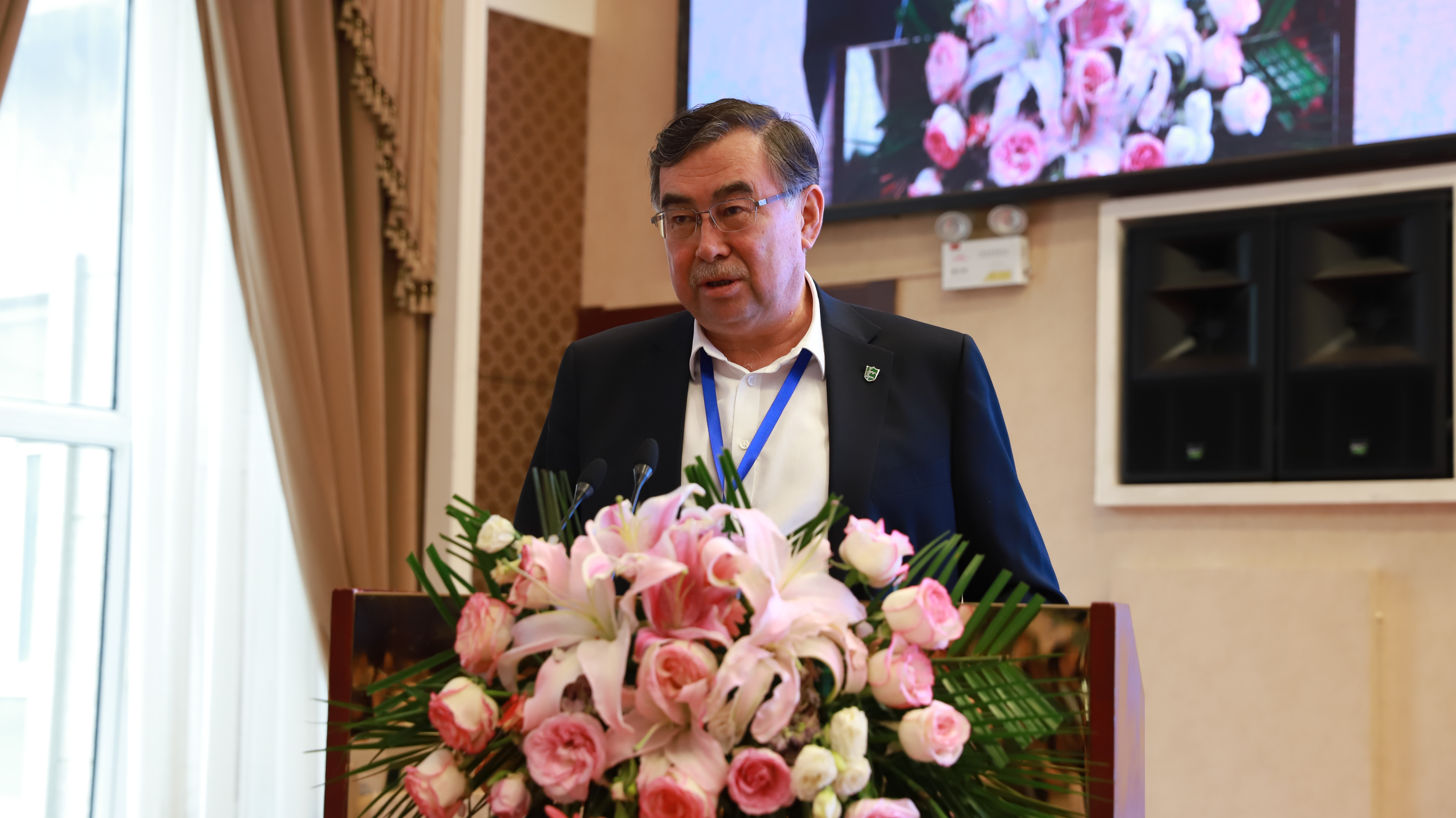 丝绸之路中药民族药产业发展学术会议·中国药学会民族药专业委员会成立大会暨新疆药学会成立60周年在乌鲁木齐举行 丝绸之路中药民族药产业发展学术会议·中国药学会民族药专业委员会成立大会暨新疆药学会成立60周年在乌鲁木齐举行
