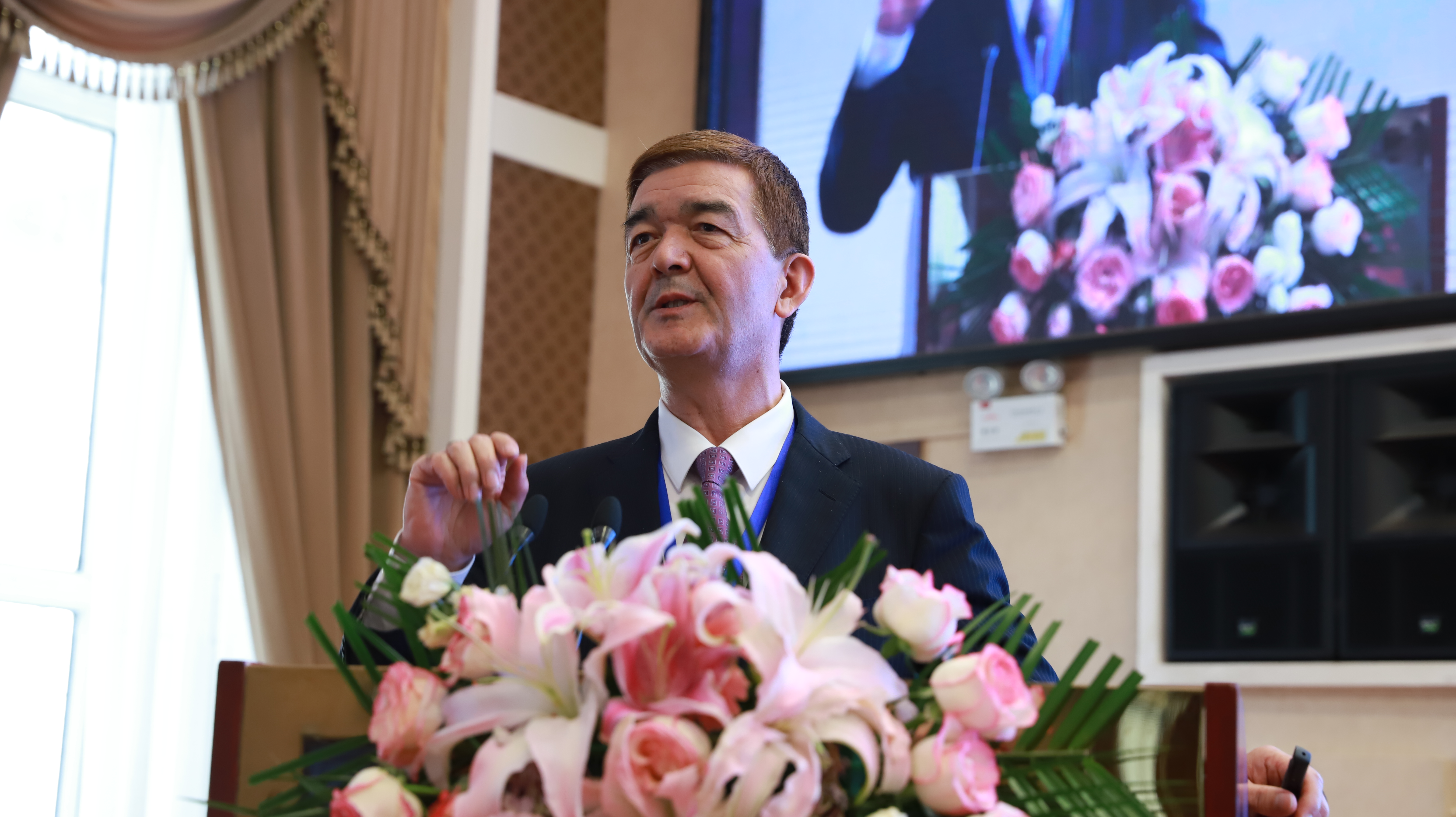 丝绸之路中药民族药产业发展学术会议·中国药学会民族药专业委员会成立大会暨新疆药学会成立60周年在乌鲁木齐举行 丝绸之路中药民族药产业发展学术会议·中国药学会民族药专业委员会成立大会暨新疆药学会成立60周年在乌鲁木齐举行