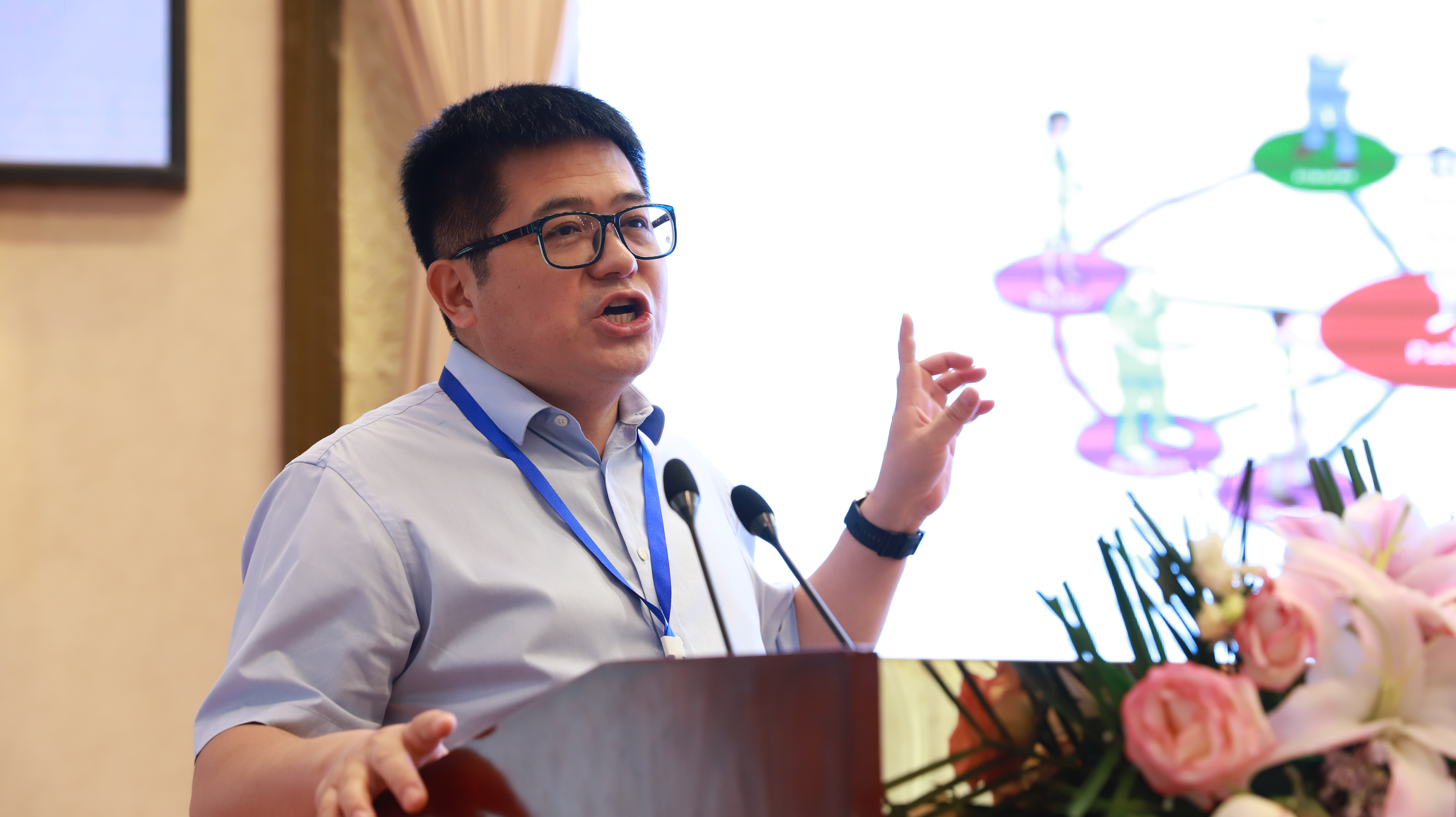 丝绸之路中药民族药产业发展学术会议·中国药学会民族药专业委员会成立大会暨新疆药学会成立60周年在乌鲁木齐举行 丝绸之路中药民族药产业发展学术会议·中国药学会民族药专业委员会成立大会暨新疆药学会成立60周年在乌鲁木齐举行