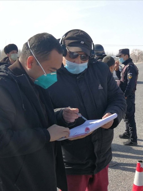 万众一心筑牢防线 众志成城抗击疫情 —新疆药学会抗击疫情先进典型事迹简报(第2期) 万众一心筑牢防线 众志成城抗击疫情 —新疆药学会抗击疫情先进典型事迹简报(第2期)